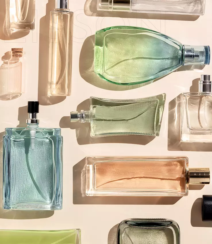 Produttore di imballaggi in vetro personalizzati specializzato in design sostenibile e soluzioni complete per diverse esigenze industriali